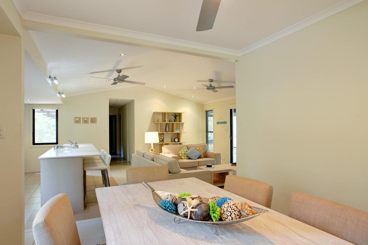 6 Orania Court Rainbow Shores Rainbow Beach Esterno foto
